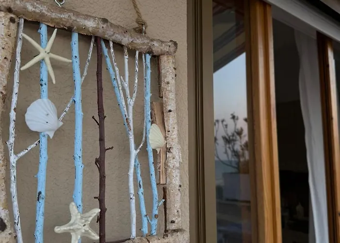 House With A Terrace Overlooking The Sea Apartmán *